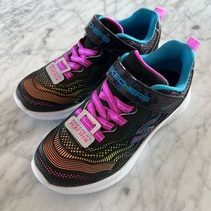Girls Skechers Tennis Shoes Size US 1
